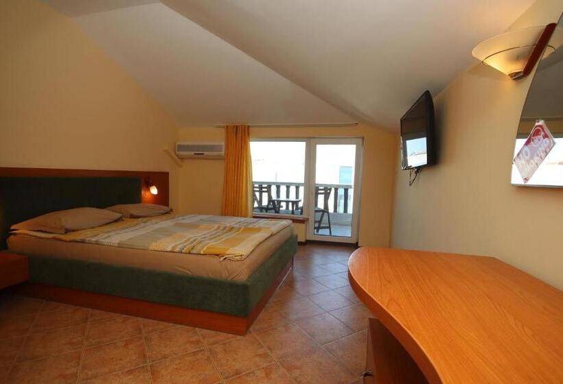 בית מלון כפרי Continental