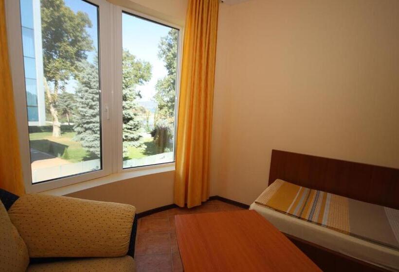 בית מלון כפרי Continental