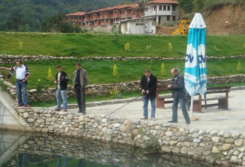 בית מלון כפרי Eco Complex Smilyan