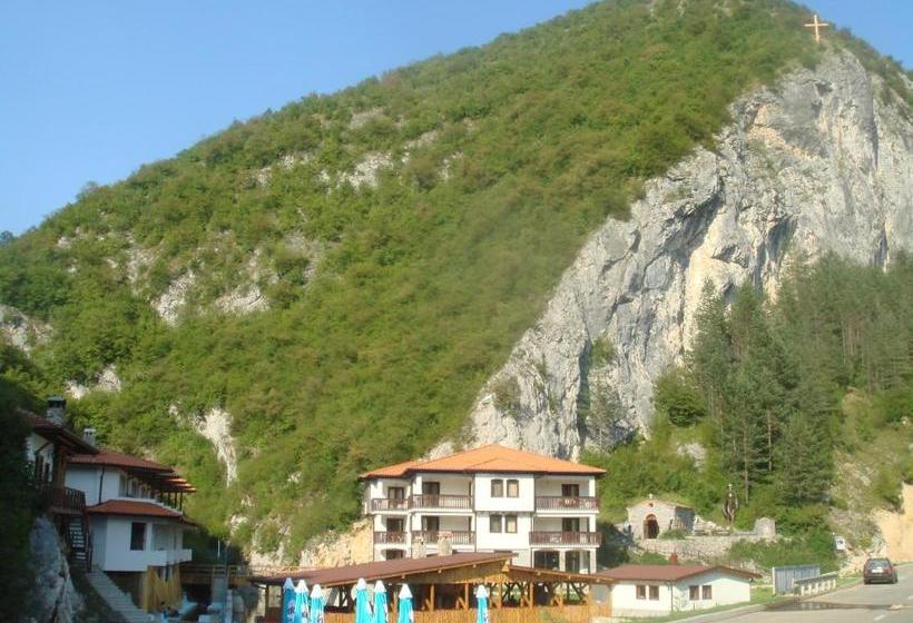 בית מלון כפרי Eco Complex Smilyan