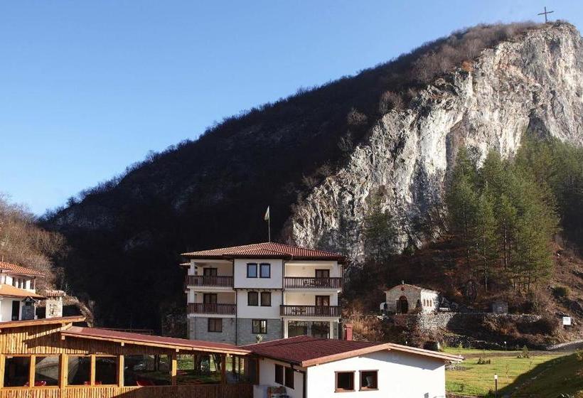 בית מלון כפרי Eco Complex Smilyan