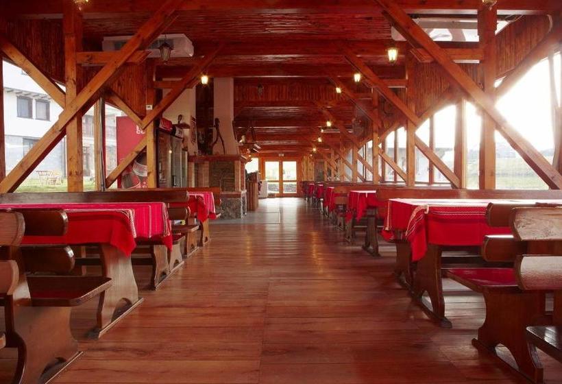 בית מלון כפרי Eco Complex Smilyan