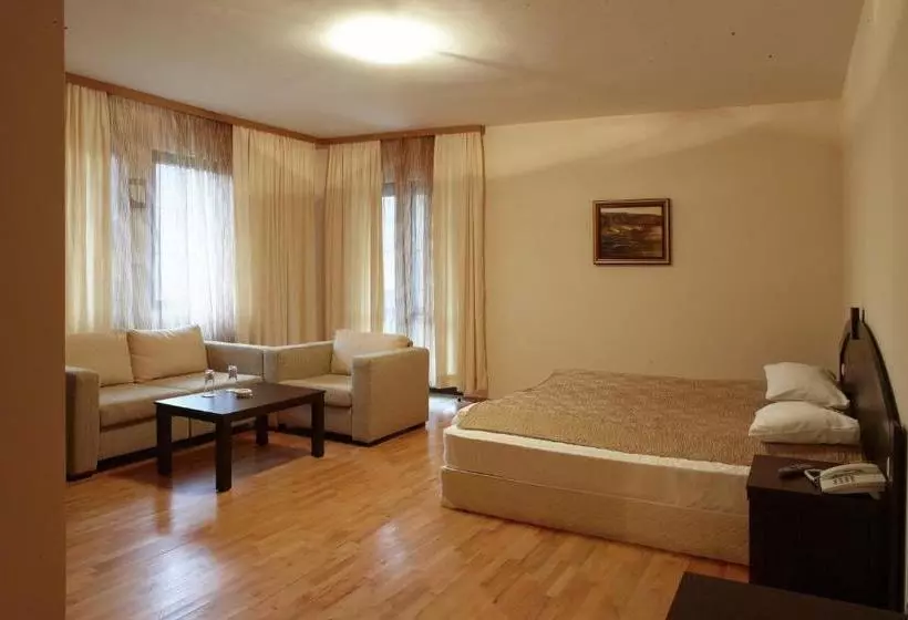 ホテル Eco Complex Smilyan
