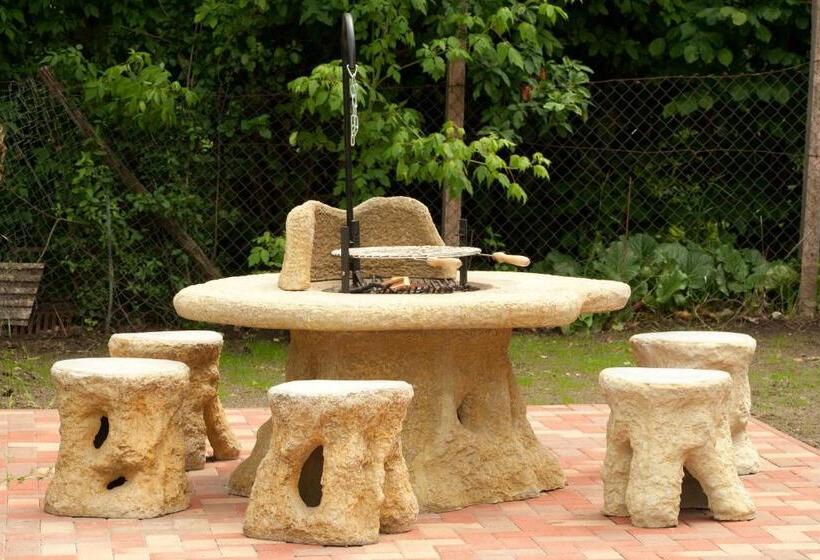 Отель Neon2 Vendégház