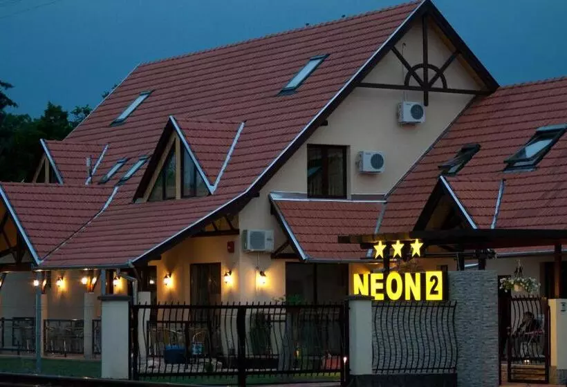 ホテル Neon2   Vendégház