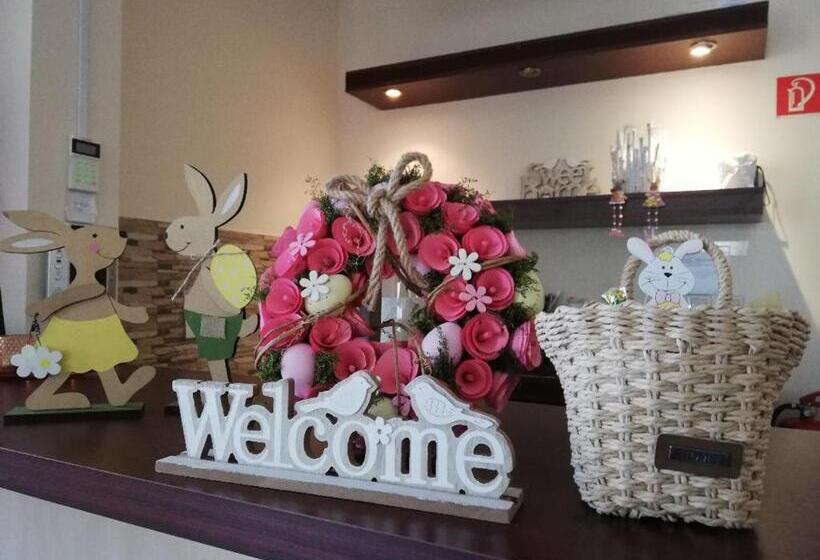 Отель Neon2 Vendégház