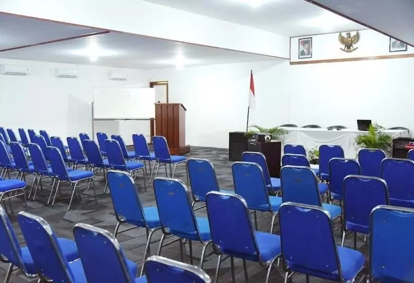 Hotelli Olympic Semarang By Sajiwa