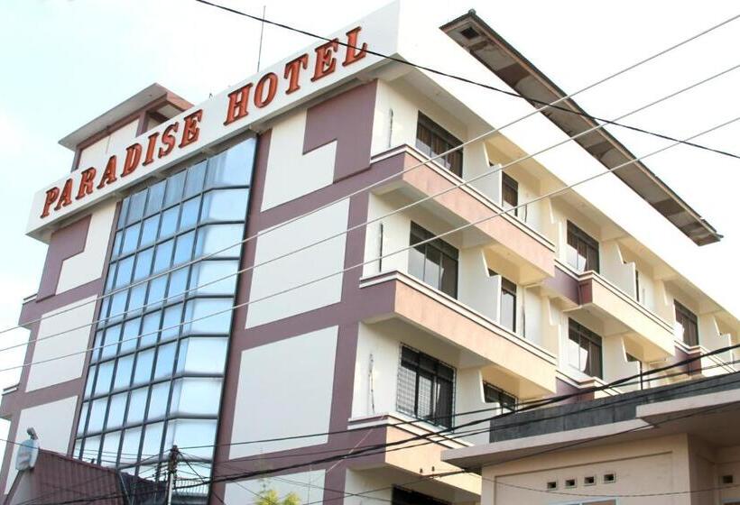 בית מלון כפרי Paradise