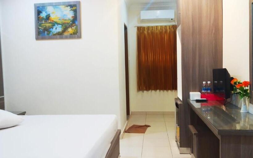 בית מלון כפרי Paradise