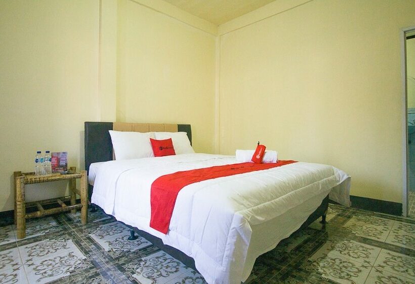 فندق Reddoorz @ Mawun Street Kuta