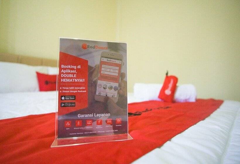فندق Reddoorz @ Mawun Street Kuta