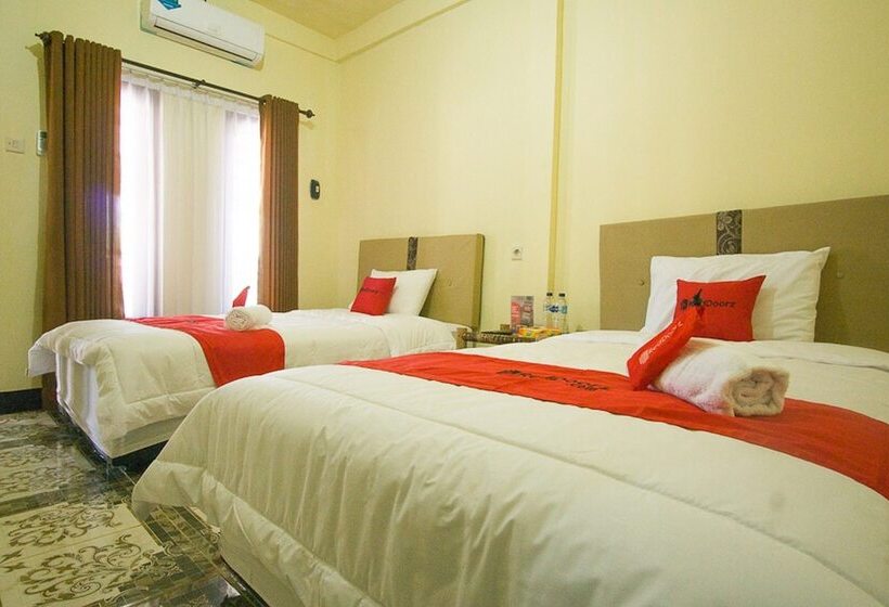 فندق Reddoorz @ Mawun Street Kuta