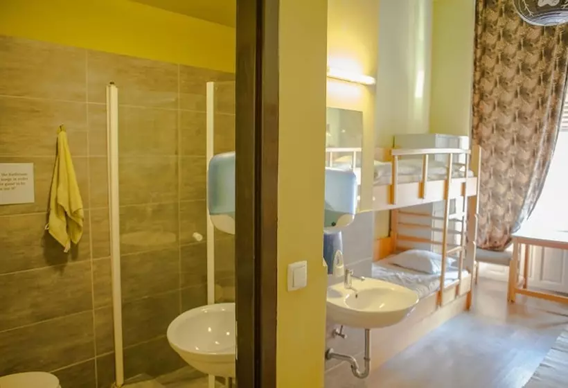 Treestyle Hostel
