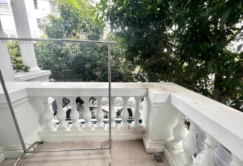 هتل Daisy Homestay & Apartment