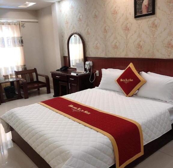 هتل Khách Sạn Nam Sơn