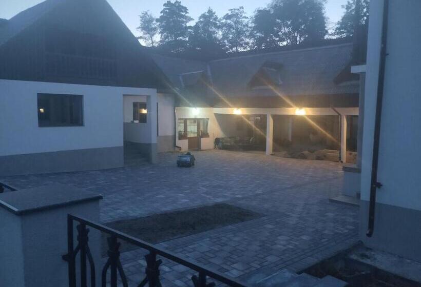 پانسیون Casa Ciupi