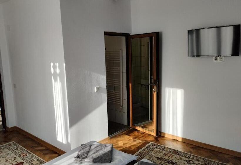 پانسیون Casa Ciupi