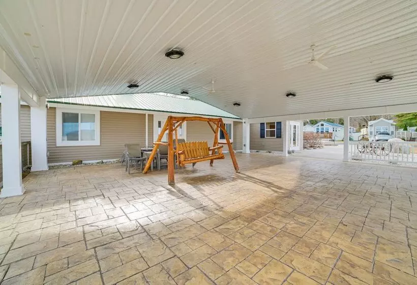 Alanson Home W/ Grill: 23 Mi To Mackinaw Island