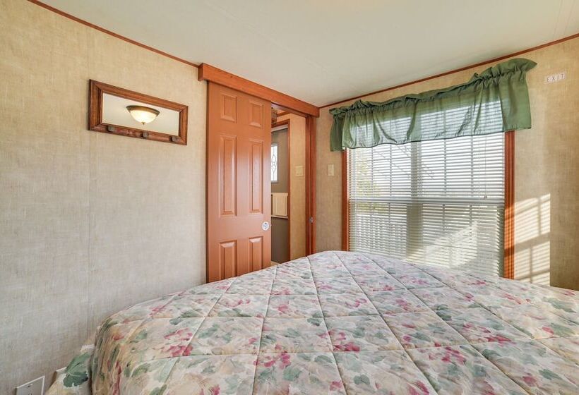 Alanson Home W/ Grill: 23 Mi To Mackinaw Island