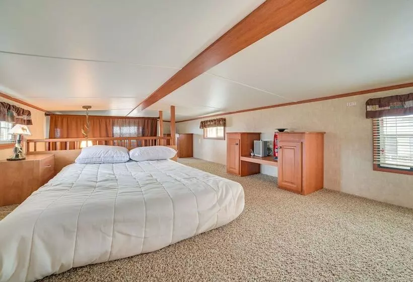Alanson Home W/ Grill: 23 Mi To Mackinaw Island