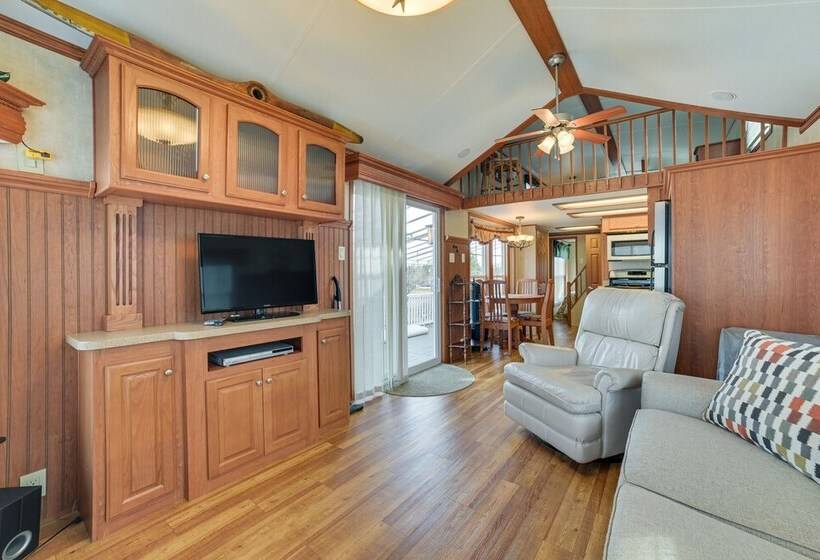 Alanson Home W/ Grill: 23 Mi To Mackinaw Island