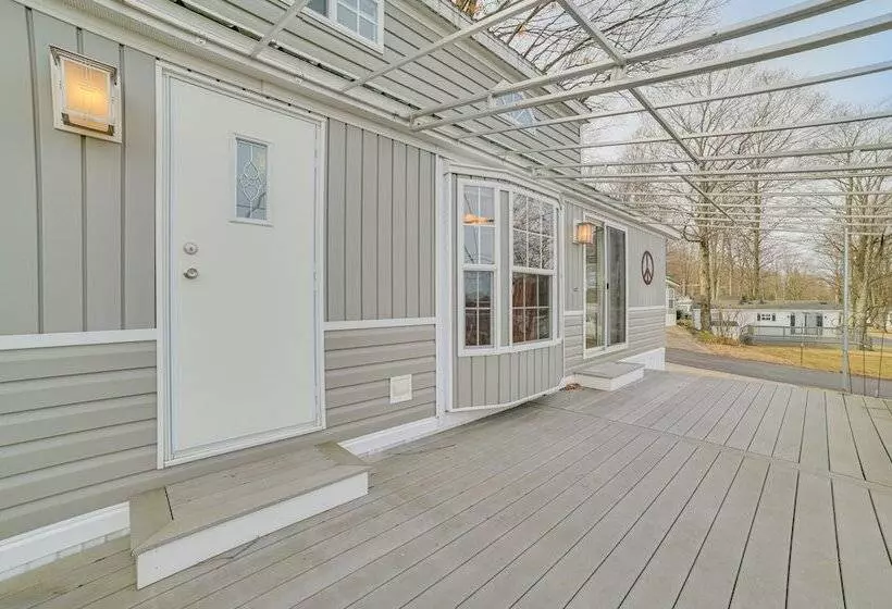 Alanson Home W/ Grill: 23 Mi To Mackinaw Island