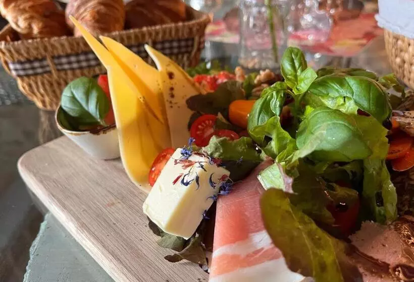 Aamiaismajoitus (B&B) La Belle Maison