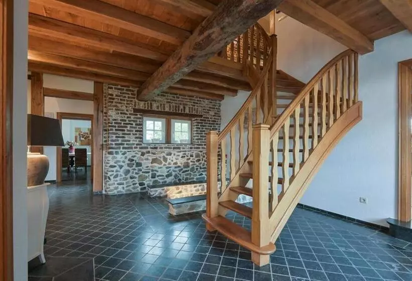 Aamiaismajoitus (B&B) La Belle Maison