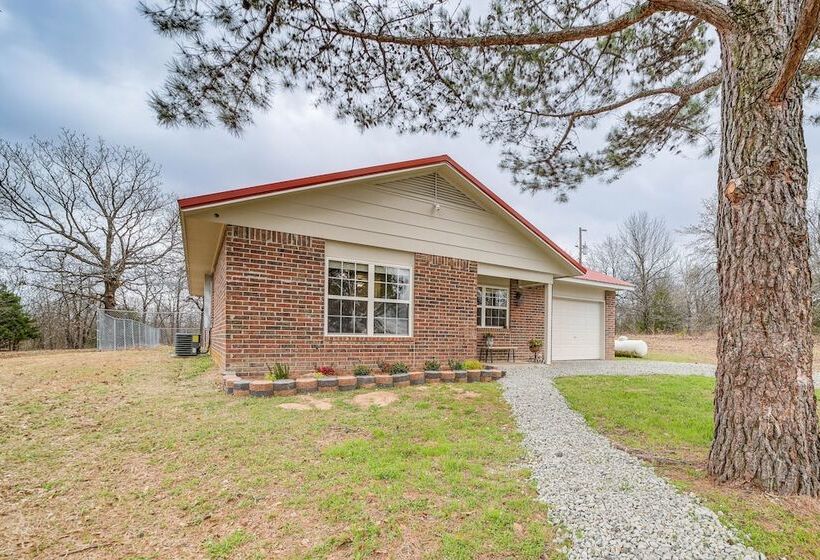 Charming Porum Home Near Lake Eufaula!