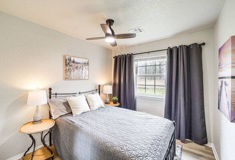 Charming Porum Home Near Lake Eufaula!