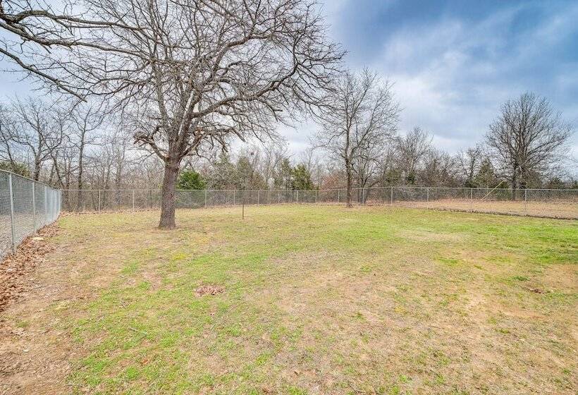 Charming Porum Home Near Lake Eufaula!