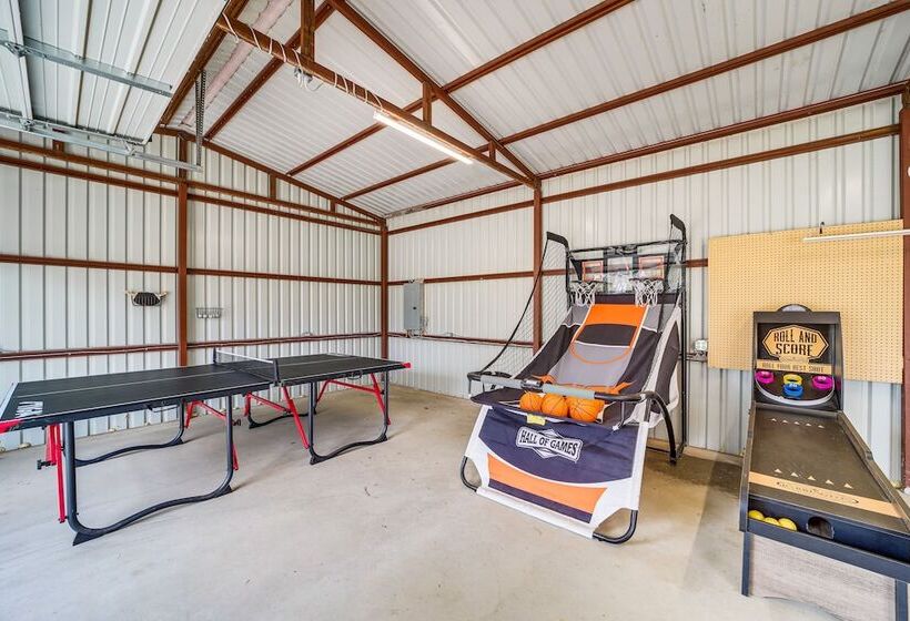 Charming Porum Home Near Lake Eufaula!