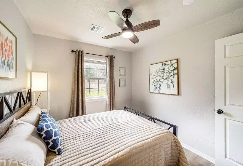 Charming Porum Home Near Lake Eufaula!
