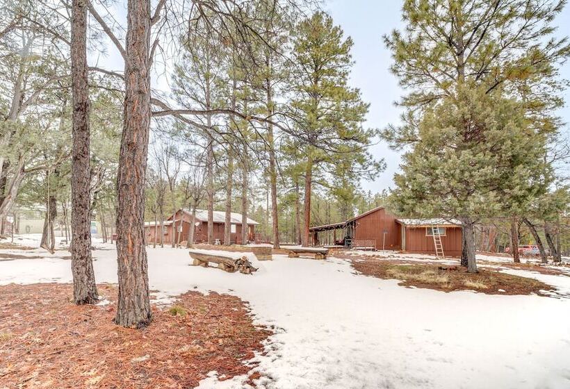 2 Fire Pits & Covered Deck: Cabin In Happy Jack!