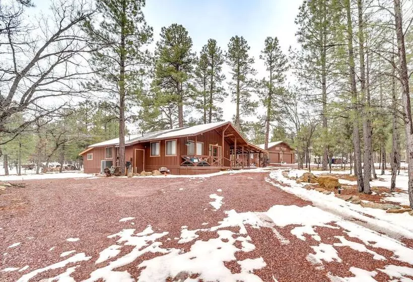 2 Fire Pits & Covered Deck: Cabin In Happy Jack!