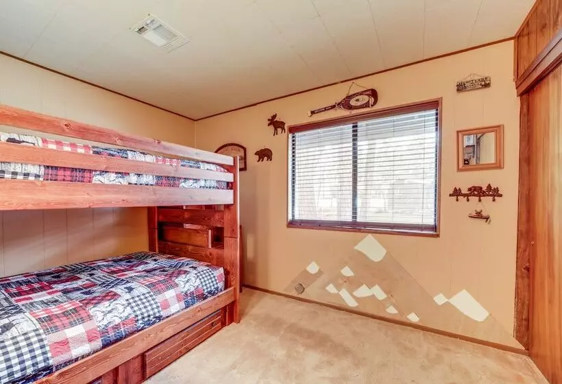 2 Fire Pits & Covered Deck: Cabin In Happy Jack!