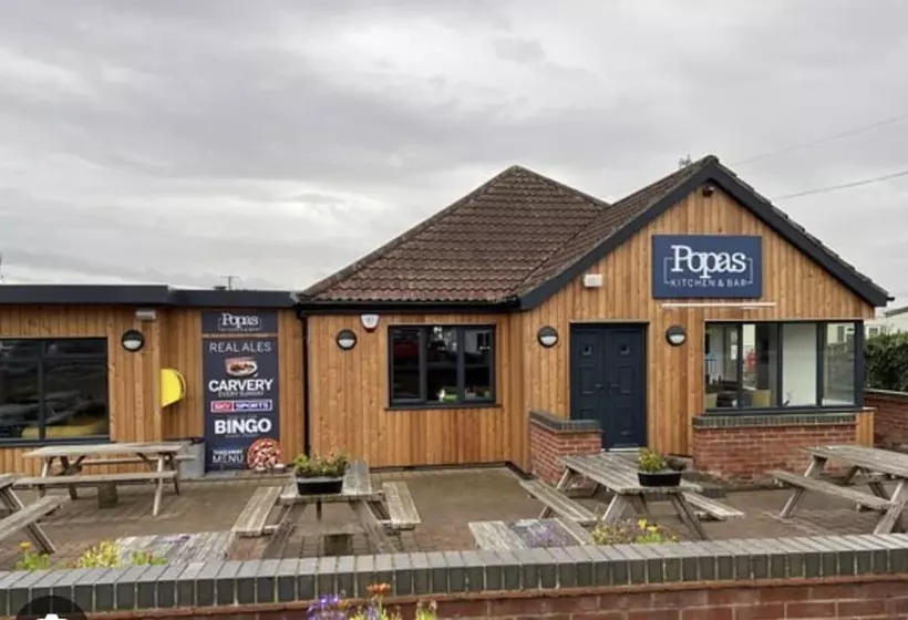 Hotelli Beach House   Dog Friendly, Anderby Creek