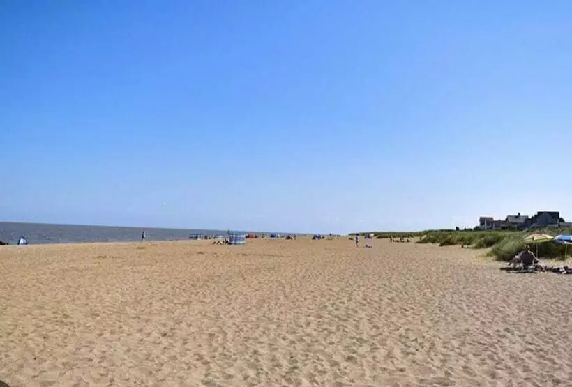 Hotelli Beach House   Dog Friendly, Anderby Creek