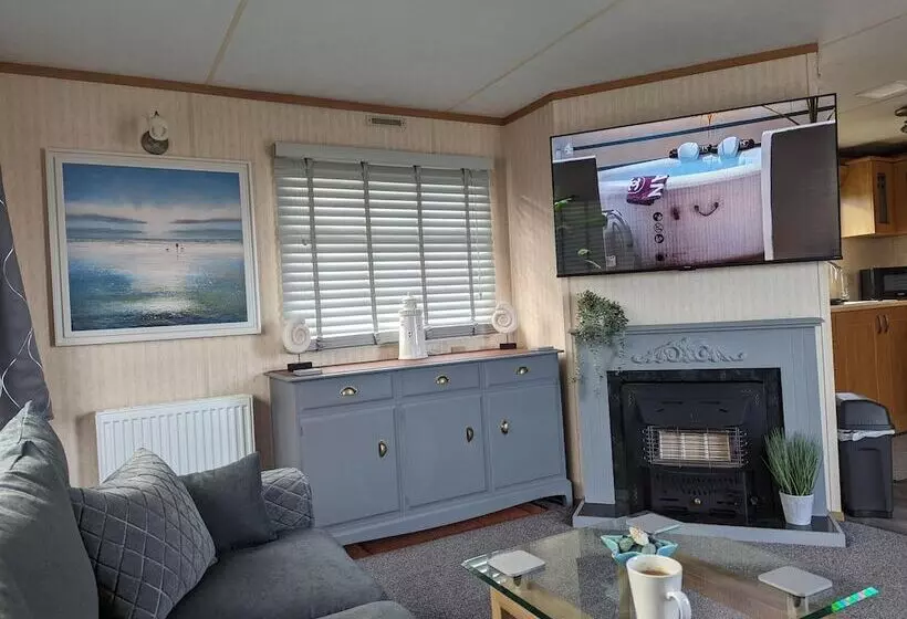 Hotelli Beach House   Dog Friendly, Anderby Creek