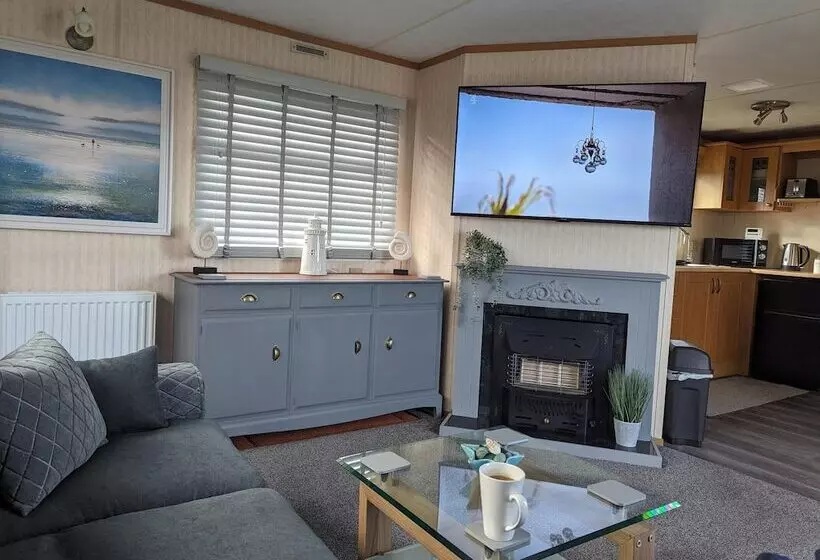 Hotelli Beach House   Dog Friendly, Anderby Creek