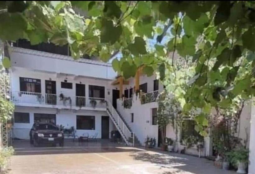 هتل Hostal Bolivia En Yacuiba