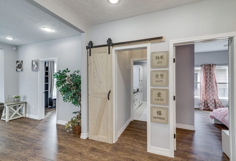 Houston Heights Home W/ Yard ~ 5 Mi To Downtown!