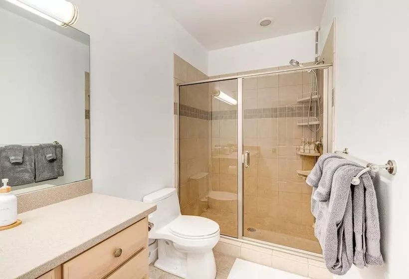 Lovely Rockaway Beach Home W/ Pacific Ocean Views!