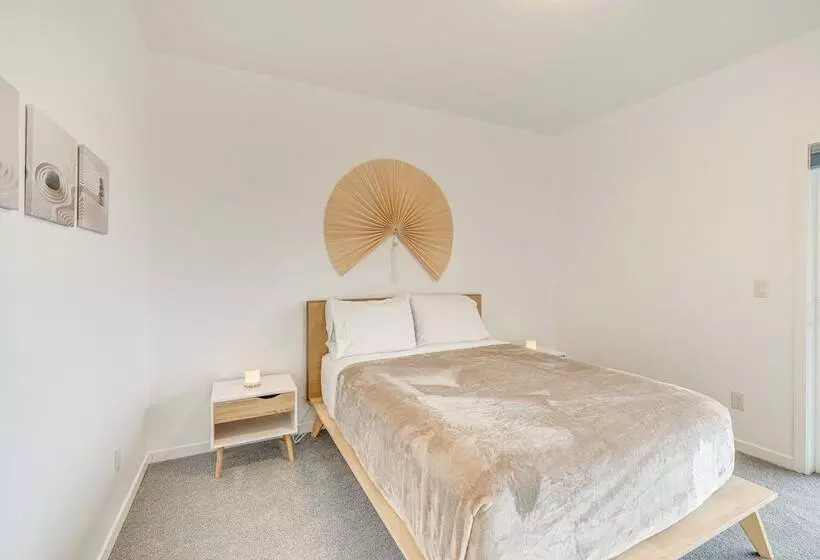 Lovely Rockaway Beach Home W/ Pacific Ocean Views!