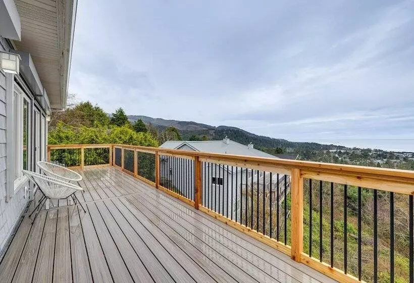 Lovely Rockaway Beach Home W/ Pacific Ocean Views!