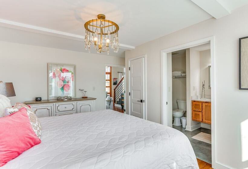 Modern Lake House Retreat W/ Deck On Pickwick Lake