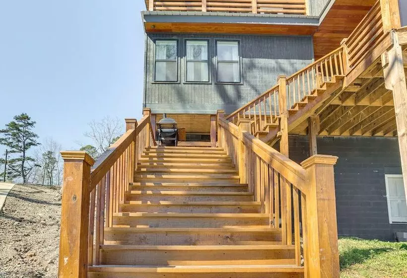 Modern Lake House Retreat W/ Deck On Pickwick Lake