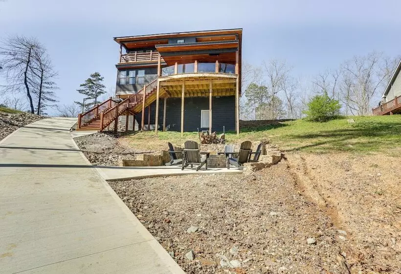 Modern Lake House Retreat W/ Deck On Pickwick Lake