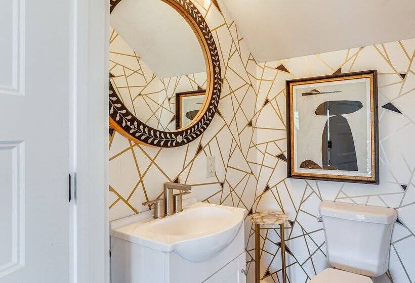 Modern Lake House Retreat W/ Deck On Pickwick Lake