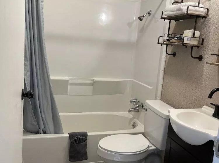 モーテル Village Inn